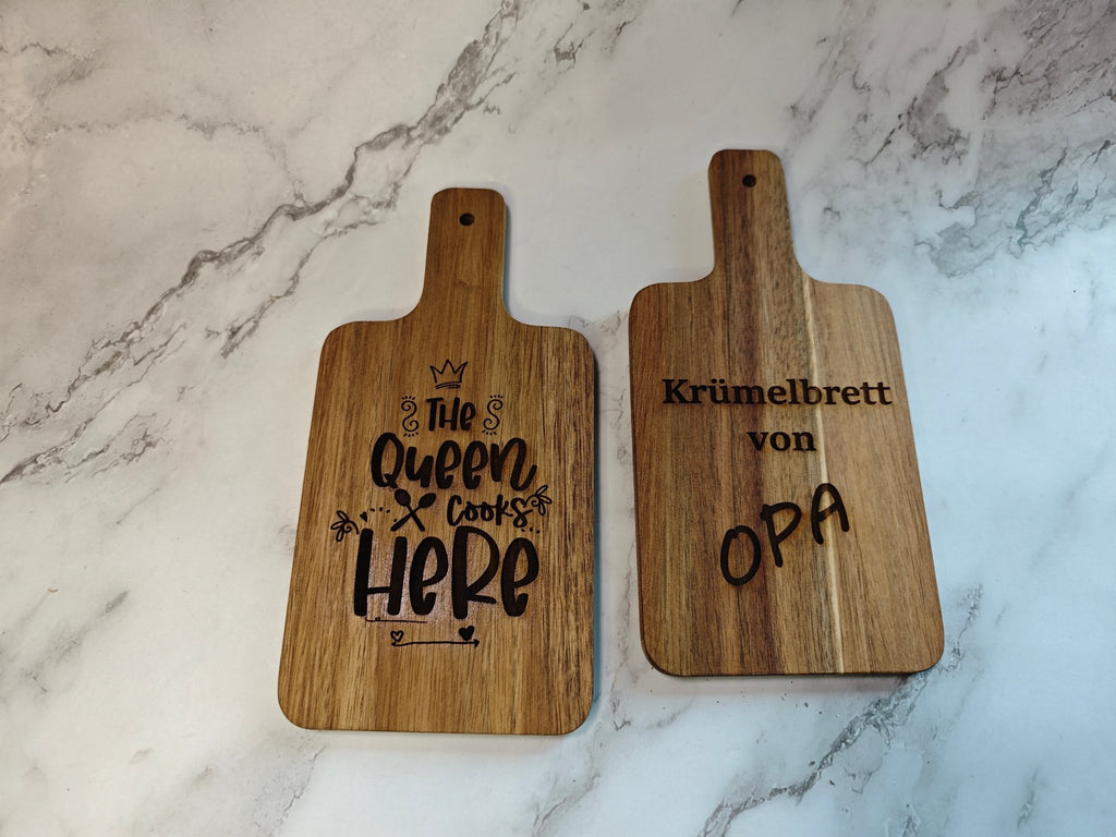 Frühstücksbrettchen mit Gravur zum Geburtstag Einzug oder Opa und Oma, Camper. - Kreativstuebchen