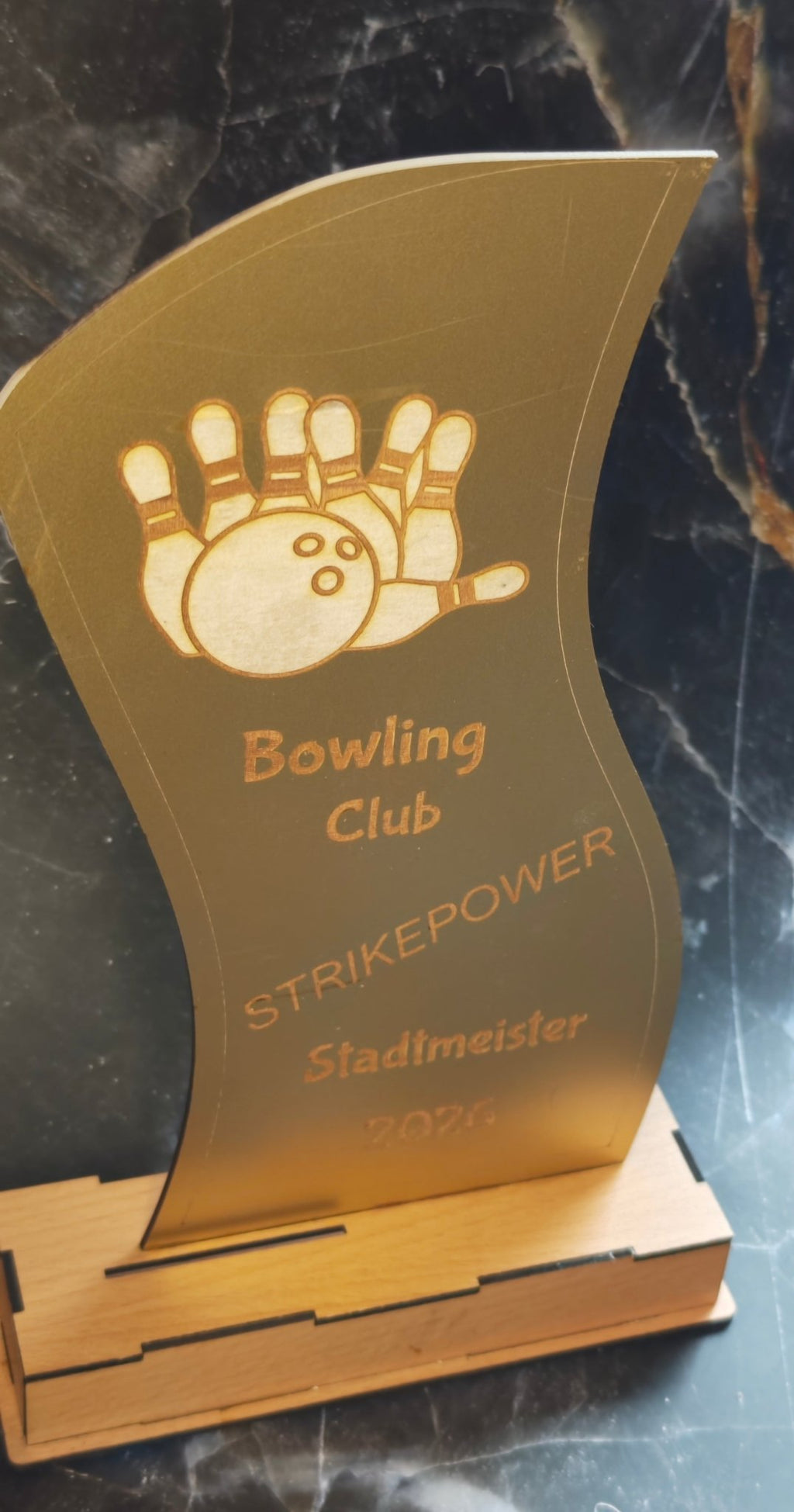 Pokale, Preise, Statue, Auszeichnung personalisiert - Kreativstuebchen