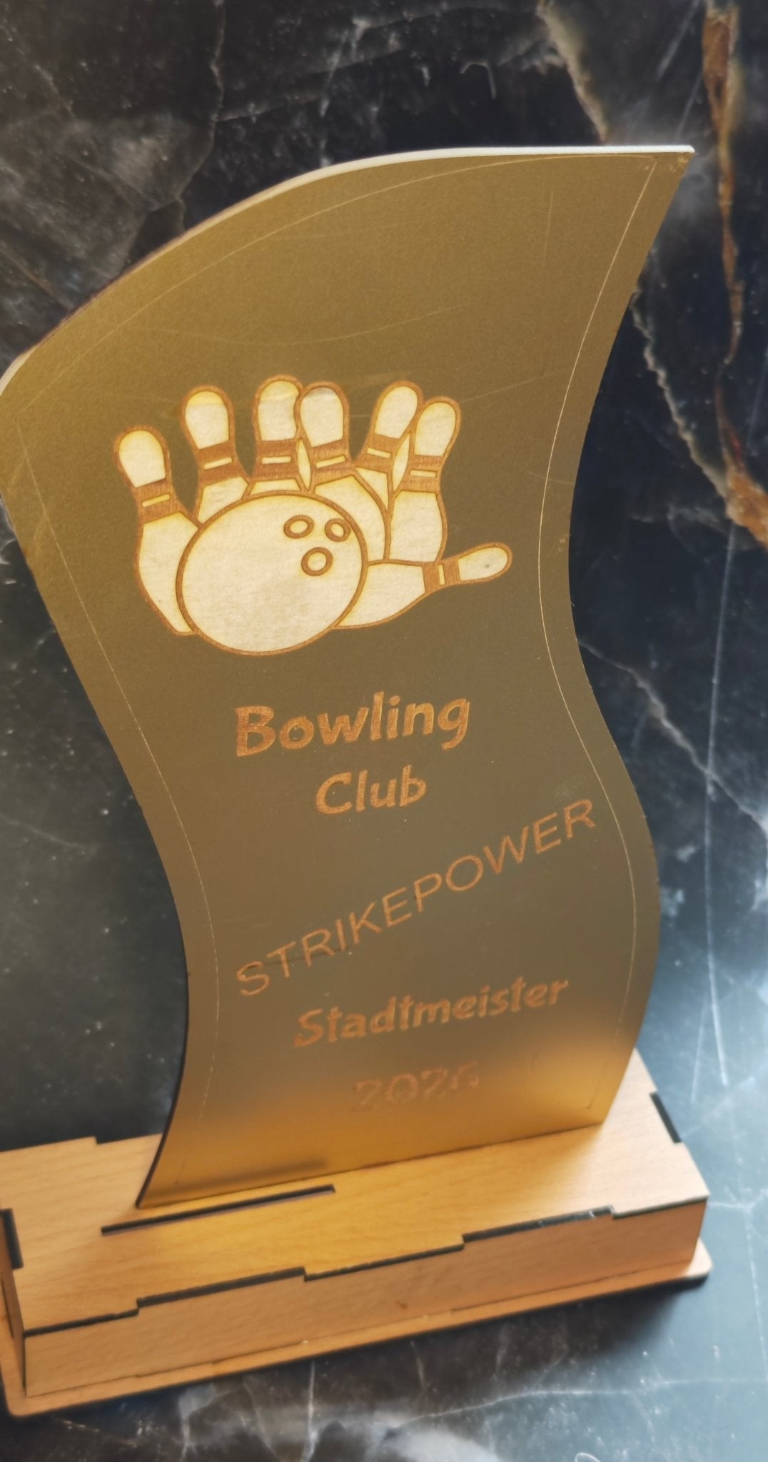 Pokale, Preise, Statue, Auszeichnung personalisiert - Kreativstuebchen