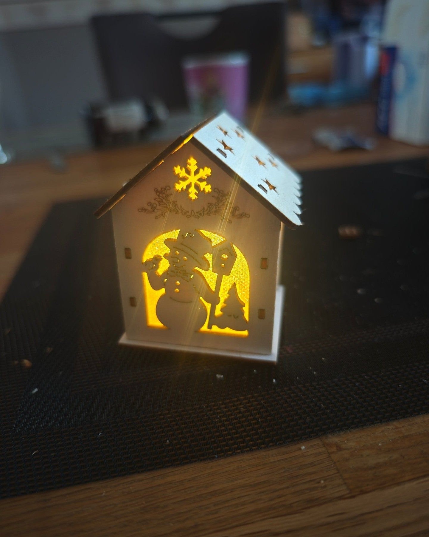 Holzhaus LED Deko Bausatz Beleuchtete Deko Winterdeko - Kreativstuebchen