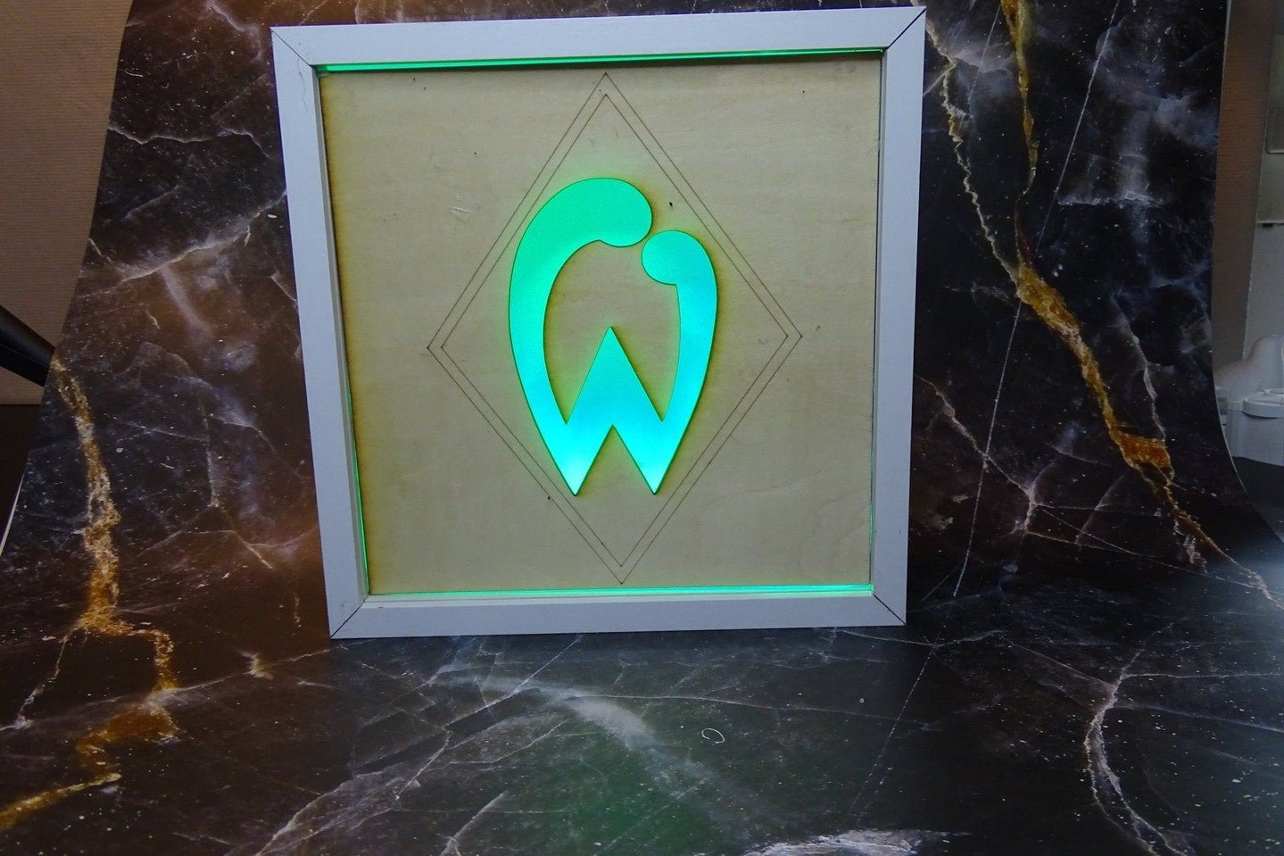 LED Leuchtrahmen 20*20cm Weiß mit verschiedenen Motiven wie zur Hochzeit, Verlobung, Partner, Liebe, Valentinstag, Personalisierbar. - Kreativstuebchen